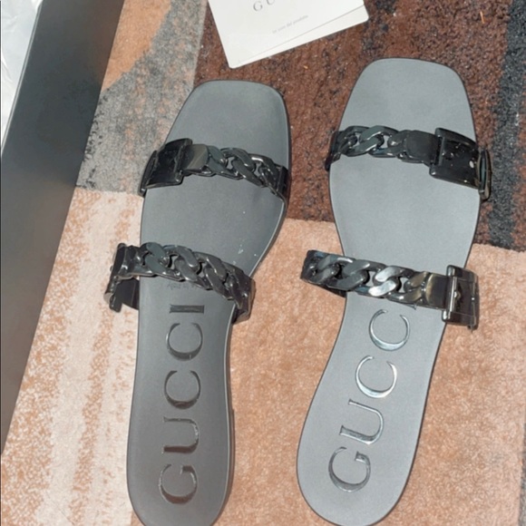 Gucci slides - Picture 2 of 4